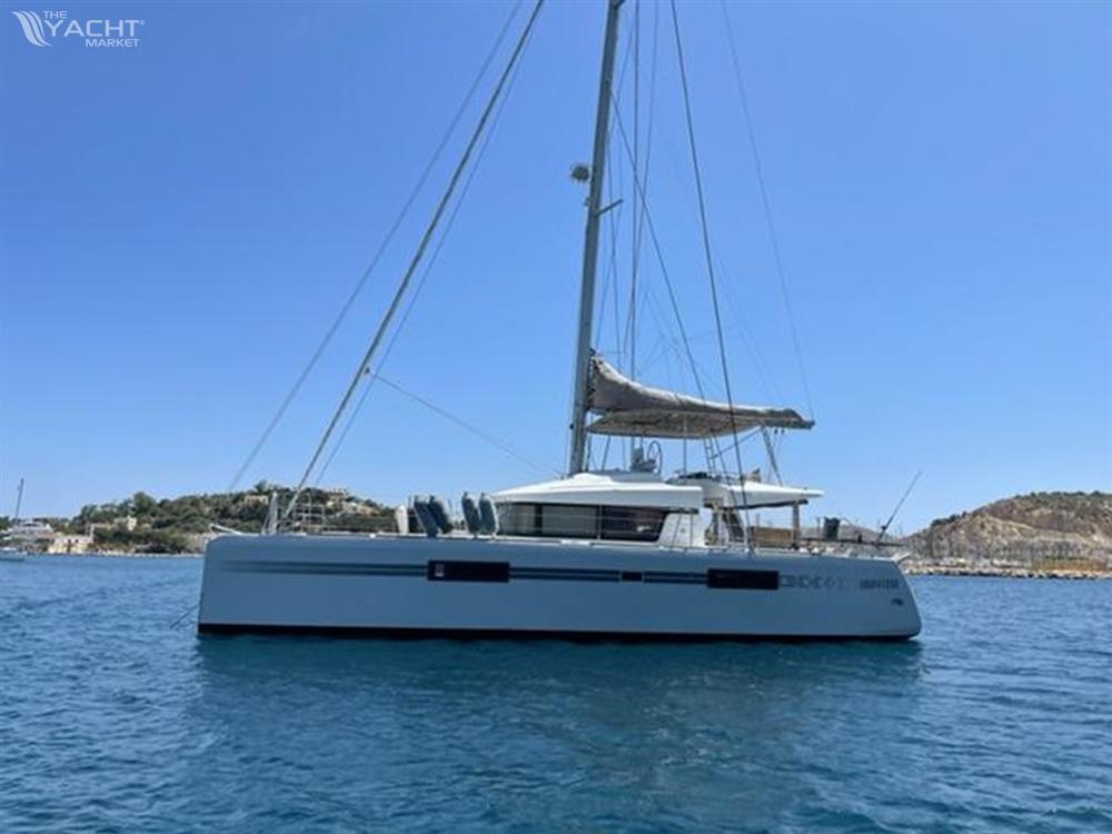 LAGOON 52F (2016) for sale