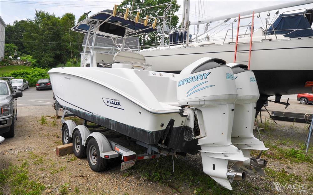 Boston Whaler 270 Outrage (2004) for sale