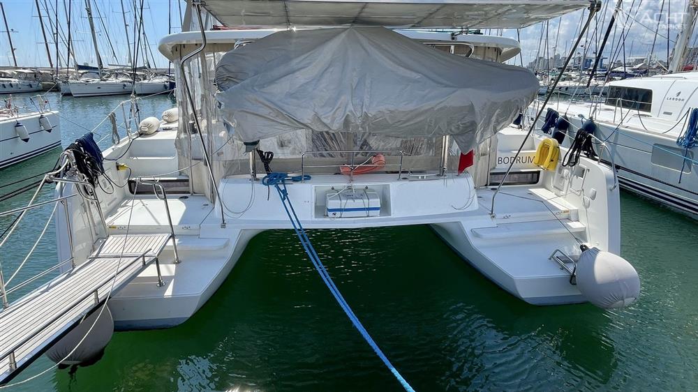Lagoon 42 (2022) for sale