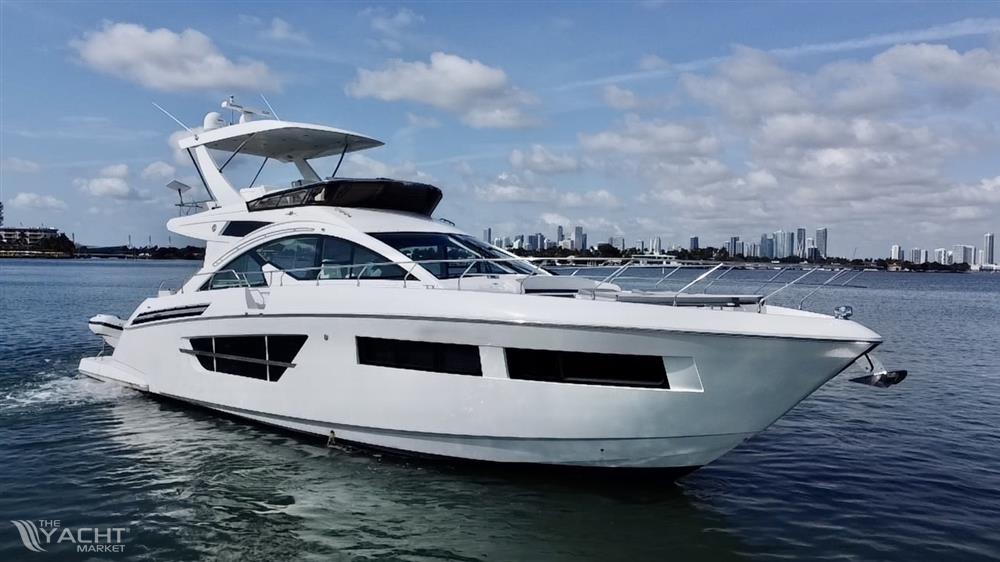 Cruisers Yachts Cantius 60 FLY (2017) for sale