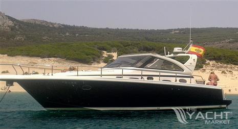 Cayman Yachts 38WA