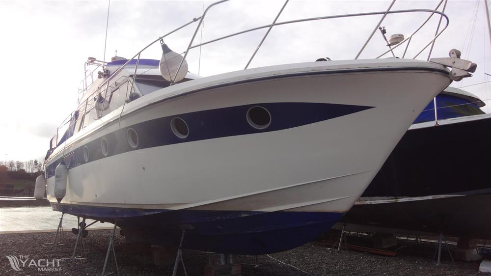 Fairline 40 (1981) for sale