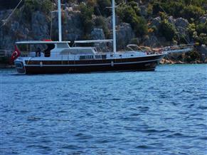 Gulet Mahogany with 6 cabins