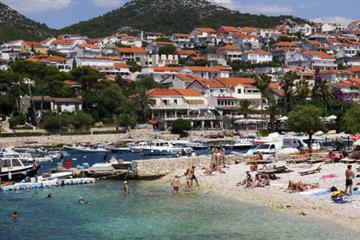 articles - island-hopping-the-dalmatian-coast-a-week-of-croatian-wonders