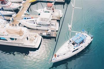 articles - docking-with-confidence-in-tight-marinas