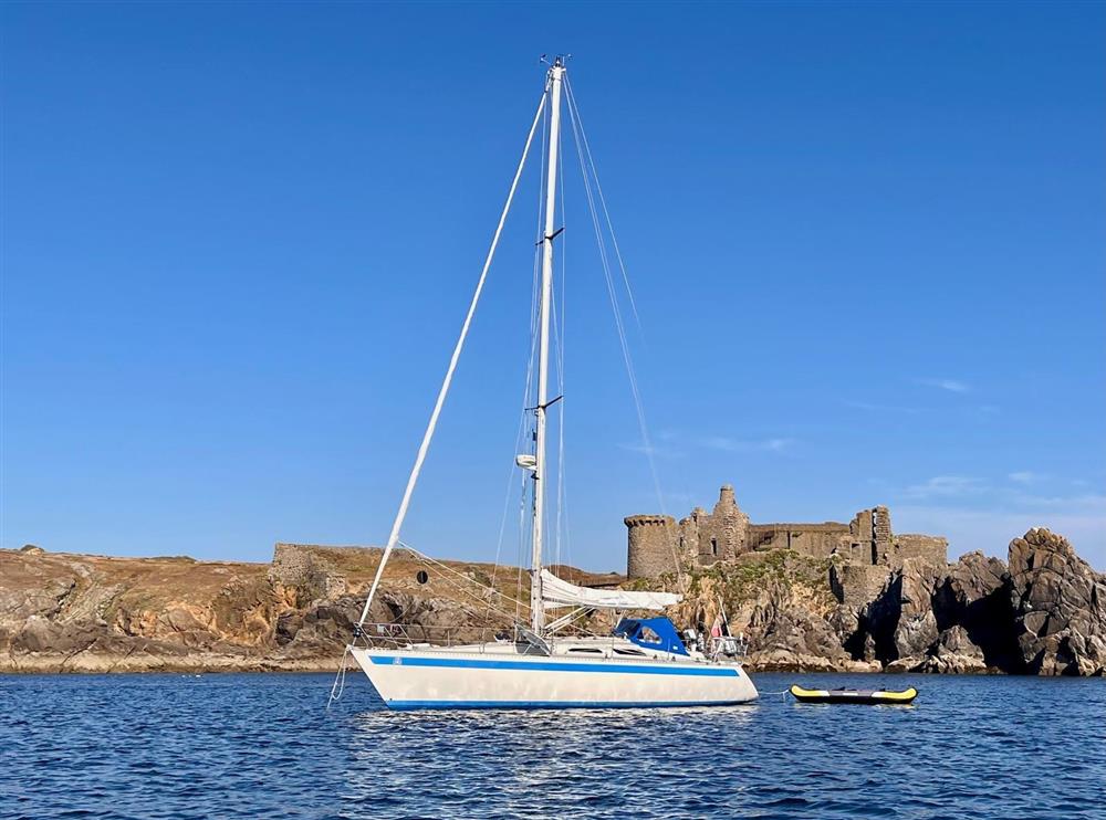 Sweden Yachts 340