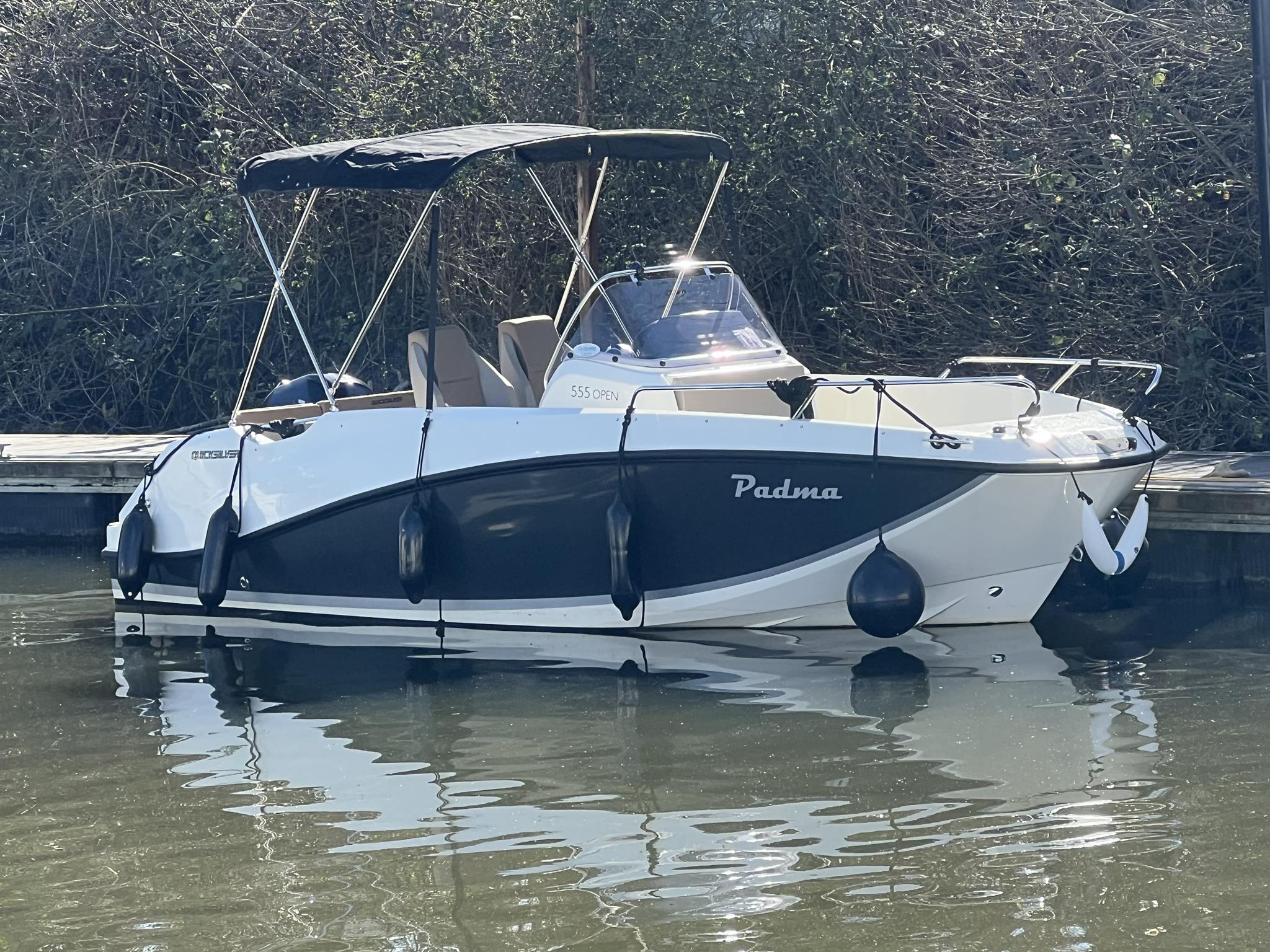 Quicksilver Activ 555 Open