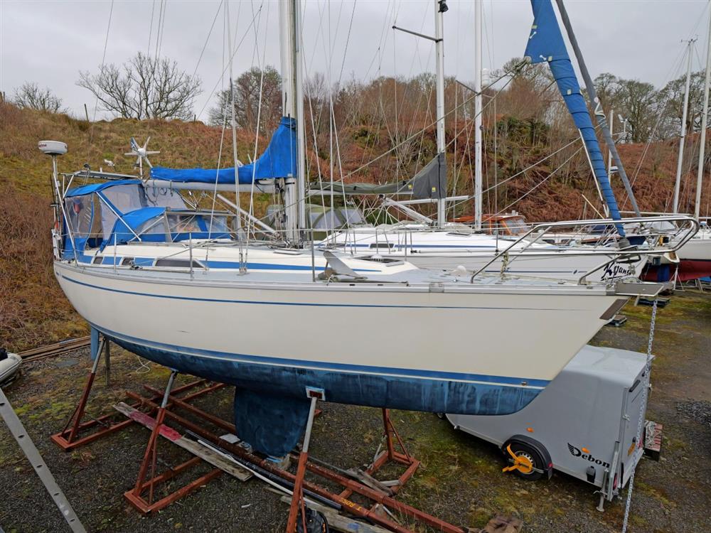 Bavaria Lagoon 38