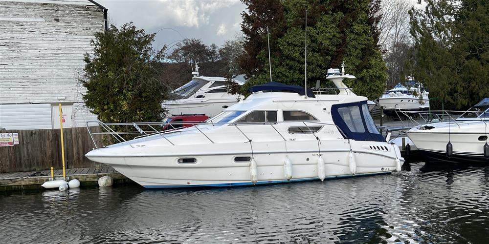 Sealine 330 Statesman