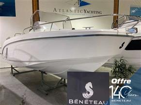 BENETEAU FLYER 7 SPACEDECK