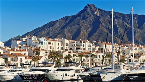 18 MT. BERTH IN PUERTO JOSE BANUS, MARBELLA, SPAIN SPAIN