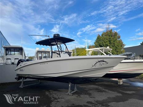 BOSTON WHALER OUTRAGE 270