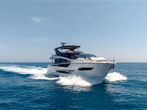 SUNSEEKER 88 Yacht