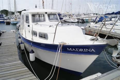 Hardy Marine 27