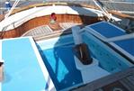 Pilot House Ketch - Pilot House Ketch  - Luxurious Houseboat/Blue Water Cruiser - Saloon
