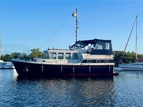 Aquanaut 1050AS Trawler