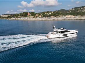 Azimut S7  new Decor Moon