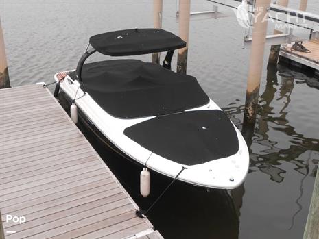 Sea Ray 230 SLX - 2014 Sea Ray 230 SLX - Photo #1
