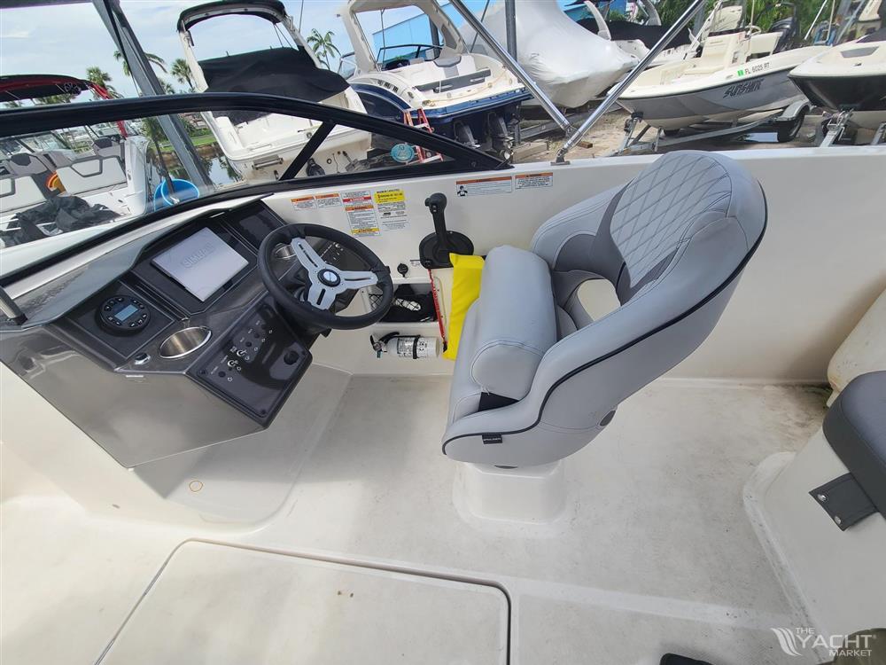 2022 Bayliner