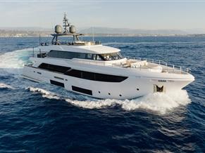 Custom line NAVETTA 33