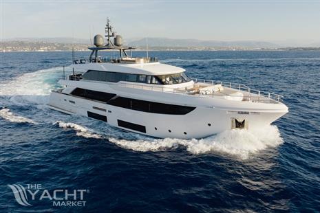 Custom line NAVETTA 33 - CUSTOM LINE NAVETTA 33CUSTOM LINE NAVETTA 33