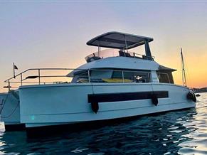 FOUNTAINE PAJOT MY 37