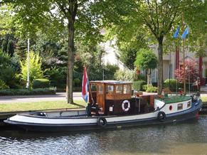 De Vries Lentsch Jr. Tugboat