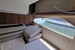 Sealine S330 - 11 - Guest Cabin