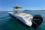 BOSTON WHALER OUTRAGE 320