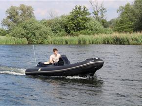 Tiger Marine 400 Pro Tender