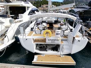 Hanse 548