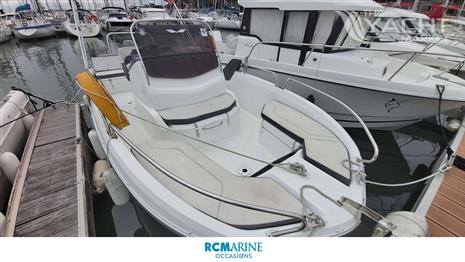 BENETEAU FLYER 6.6 SPACEDECK