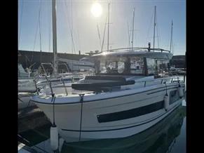 Jeanneau 895 MERRY FISHER Sport OFFSHORE