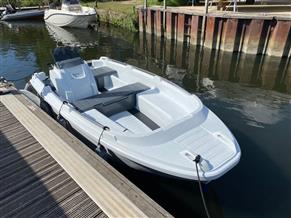 River Boats 460XR