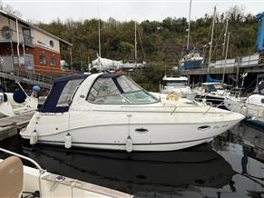 Rinker 280 Express Cruiser