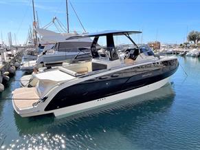 Invictus 320 GT