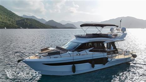 Galeon 500 Fly