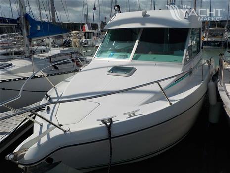 JEANNEAU MERRY FISHER 800