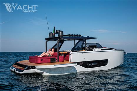 CRANCHI A46 LUXURY TENDER