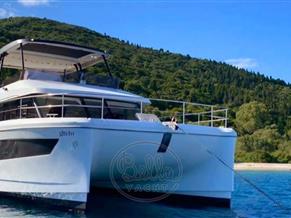 FOUNTAINE PAJOT MY 44