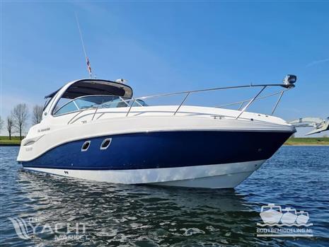 Rinker 310 Express Cruiser