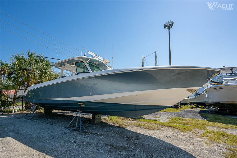 2023 Boston Whaler