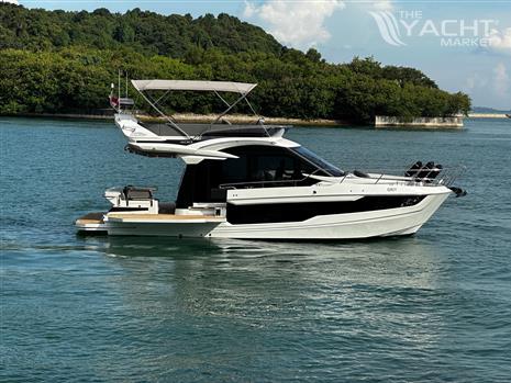 Galeon 400 Fly