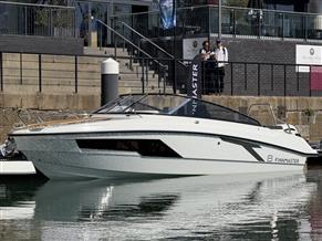 Finnmaster Day cruiser T8
