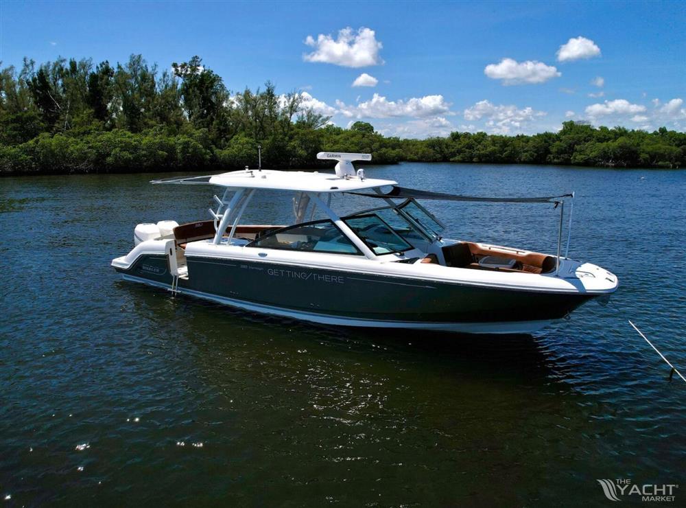 2017 Boston Whaler