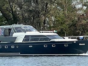 Motor Yacht Mistral Kruiser 13.60 Cabrio