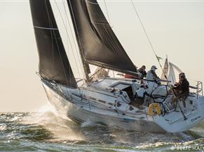 Beneteau First 35