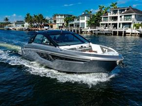 Cruisers Yachts 42 GLS