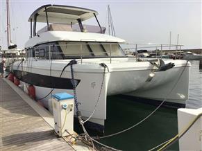 FOUNTAINE PAJOT MY 44