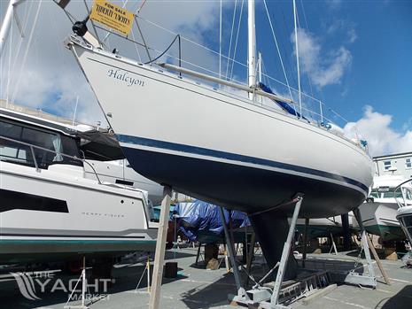 Beneteau First 375